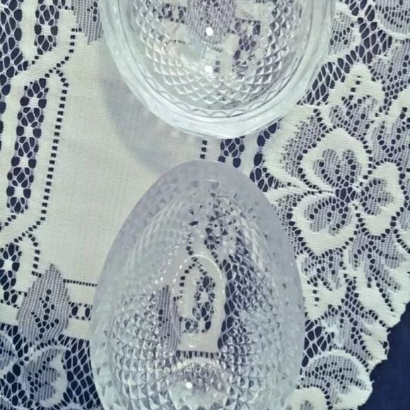 Avon Fostoria Glass 1977 Egg Shaped Mothers DAY GIFT 2 PIECE NO BOX GLASS VNTGE - Picture 2 of 4